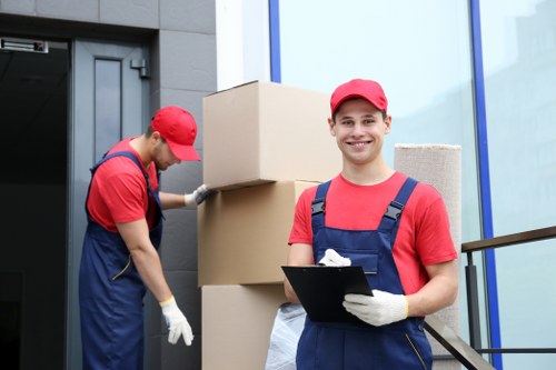 Practical man and van help for Shepherds Bush customers