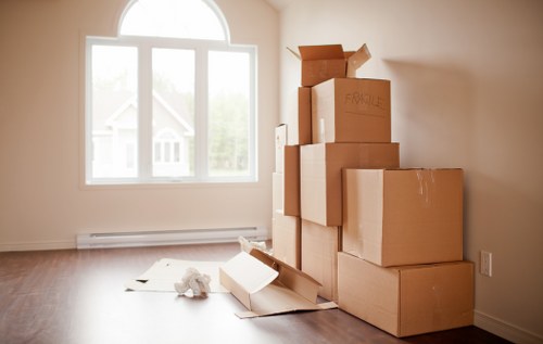 Local van service handling boxes and furniture near Shepherds Bush